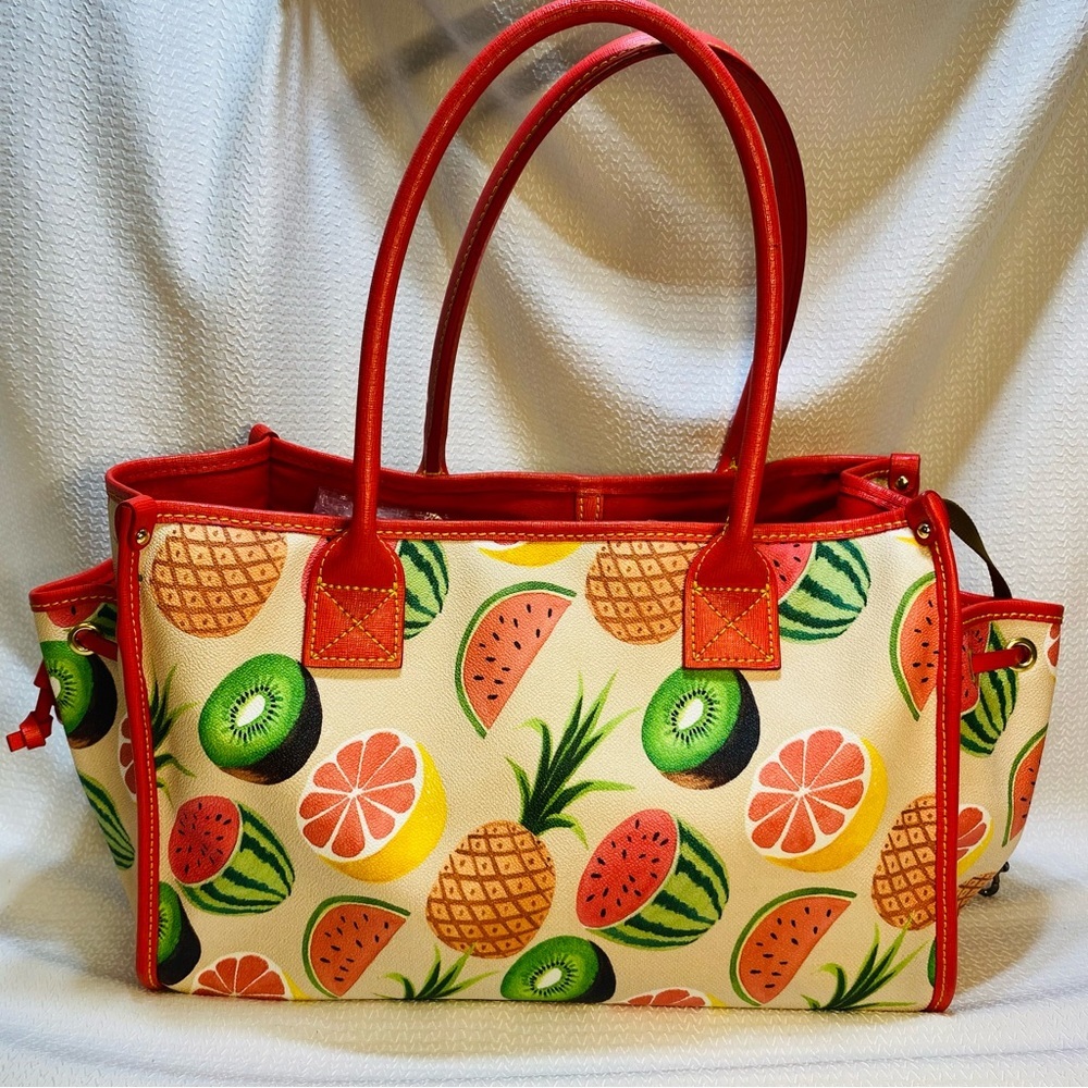 Rare find Dooney & Bourke Frutti Tutti handbag excellent condition see photos